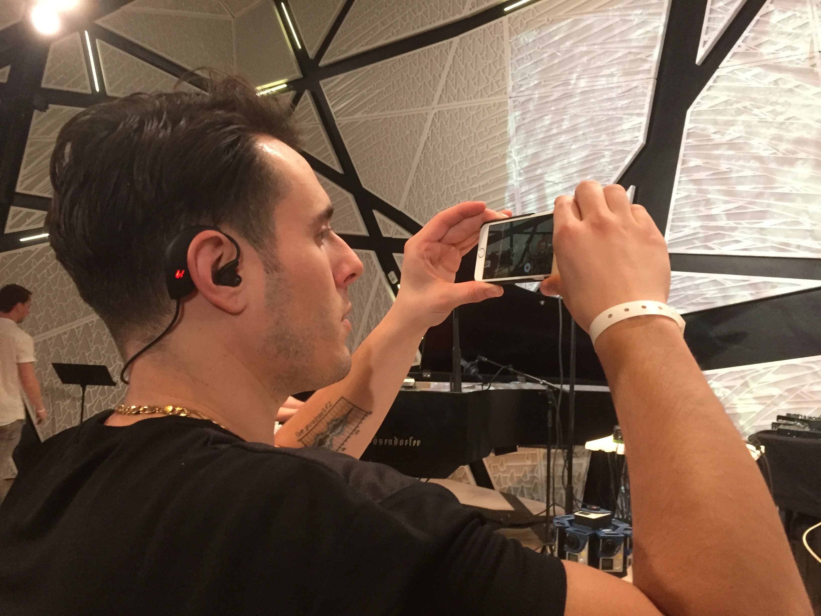 Michael Christopher at Cityfox performance